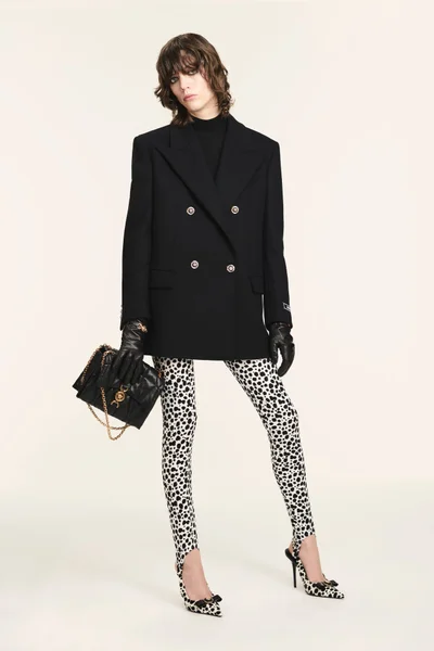 Look 1